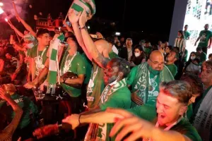 Στο "Ηλίας Πούλλος" και ΑΠΟΘΕΩΣΗ για τους Πρωταθλητές! (ΦΩΤΟΣ/ΒΙΝΤΕΟ)