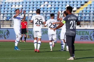 "Διπλό" στο "Στέλιος Κυριακίδης" και... έφυγαν για διακοπές! (φώτος)