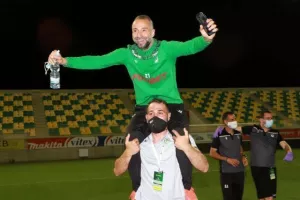 Διπλό στην "ΑΡΕΝΑ" και ΠΡΩΤΑΘΛΗΤΡΙΑ η ΟΜΟΝΟΙΑ!! (Φώτος)