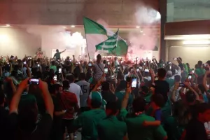 Ο... χαμός στο "Ηλίας Πούλλος" (ΚΑΙΝΟΥΡΓΙΟ ΦΩΤΟΡΕΠΟΡΤΑΖ)