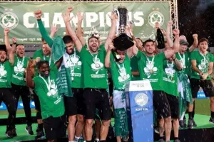 Το "πράσινο" ΤΡΟΠΑΙΟ... στον ουρανό του ΓΣΠ! (Φώτος)