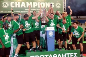 Το "πράσινο" ΤΡΟΠΑΙΟ... στον ουρανό του ΓΣΠ! (Φώτος)