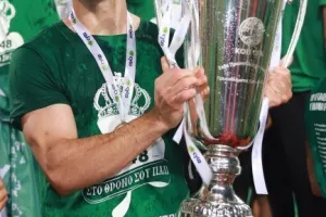 Το "πράσινο" ΤΡΟΠΑΙΟ... στον ουρανό του ΓΣΠ! (Φώτος)