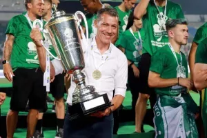 Το "πράσινο" ΤΡΟΠΑΙΟ... στον ουρανό του ΓΣΠ! (Φώτος)