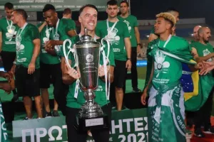 Το "πράσινο" ΤΡΟΠΑΙΟ... στον ουρανό του ΓΣΠ! (Φώτος)