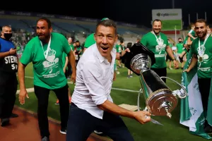 Τώρα ξέσπασε!