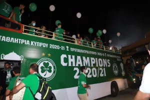 Πάρτι στο λεωφορείο! (φώτος)