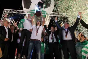 9 Μαΐου 2010 - 10 Μαΐου 2021/ 11 χρόνια και 1 ημέρα μετά... ΠΡΑΣΙΝΗ ΦΙΕΣΤΑ! (Φώτος)