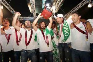 9 Μαΐου 2010 - 10 Μαΐου 2021/ 11 χρόνια και 1 ημέρα μετά... ΠΡΑΣΙΝΗ ΦΙΕΣΤΑ! (Φώτος)
