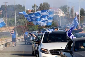 Γαλάζιος... ο αυτοκινητόδρομος! (Φώτος)