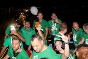 Στο "Ηλίας Πούλλος" και ΑΠΟΘΕΩΣΗ για τους Πρωταθλητές! (ΦΩΤΟΣ/ΒΙΝΤΕΟ)