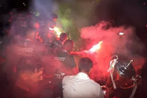 Στο "Ηλίας Πούλλος" και ΑΠΟΘΕΩΣΗ για τους Πρωταθλητές! (ΦΩΤΟΣ/ΒΙΝΤΕΟ)