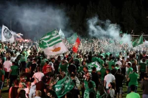 Ο... χαμός στο "Ηλίας Πούλλος" (ΚΑΙΝΟΥΡΓΙΟ ΦΩΤΟΡΕΠΟΡΤΑΖ)