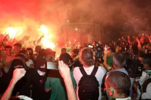 Ο... χαμός στο "Ηλίας Πούλλος" (ΚΑΙΝΟΥΡΓΙΟ ΦΩΤΟΡΕΠΟΡΤΑΖ)