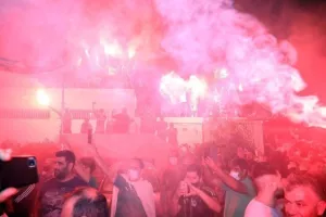 Ο... χαμός στο "Ηλίας Πούλλος" (ΚΑΙΝΟΥΡΓΙΟ ΦΩΤΟΡΕΠΟΡΤΑΖ)