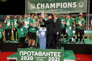 Το "πράσινο" ΤΡΟΠΑΙΟ... στον ουρανό του ΓΣΠ! (Φώτος)