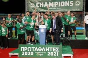 Το "πράσινο" ΤΡΟΠΑΙΟ... στον ουρανό του ΓΣΠ! (Φώτος)