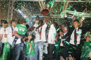 9 Μαΐου 2010 - 10 Μαΐου 2021/ 11 χρόνια και 1 ημέρα μετά... ΠΡΑΣΙΝΗ ΦΙΕΣΤΑ! (Φώτος)