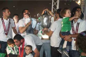 9 Μαΐου 2010 - 10 Μαΐου 2021/ 11 χρόνια και 1 ημέρα μετά... ΠΡΑΣΙΝΗ ΦΙΕΣΤΑ! (Φώτος)