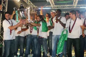 9 Μαΐου 2010 - 10 Μαΐου 2021/ 11 χρόνια και 1 ημέρα μετά... ΠΡΑΣΙΝΗ ΦΙΕΣΤΑ! (Φώτος)