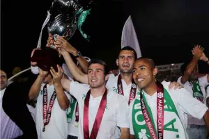 9 Μαΐου 2010 - 10 Μαΐου 2021/ 11 χρόνια και 1 ημέρα μετά... ΠΡΑΣΙΝΗ ΦΙΕΣΤΑ! (Φώτος)