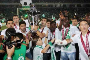 9 Μαΐου 2010 - 10 Μαΐου 2021/ 11 χρόνια και 1 ημέρα μετά... ΠΡΑΣΙΝΗ ΦΙΕΣΤΑ! (Φώτος)