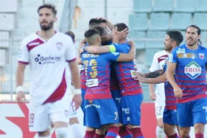 Η Λάρισα υποβιβάστηκε στη Superleague 2!