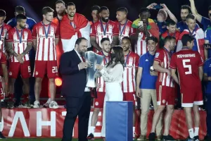 Μαρινάκης στους παίκτες/"Βάλτε τα δυνατά σας..."