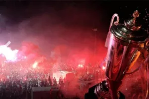 "Ζήσαμε τα χειρότερα χρόνια της Ομόνοιας/ Κλάψαμε, πονέσαμε, ταπεινωθήκαμε όμως δεν φύγαμε"