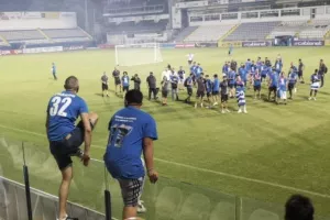 Στο "ΠΑΠ" οι Κυπελλούχοι και... ΑΠΟΘΕΩΣΗ! (Φώτος/Βίντεο)