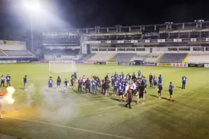 Στο "ΠΑΠ" οι Κυπελλούχοι και... ΑΠΟΘΕΩΣΗ! (Φώτος/Βίντεο)