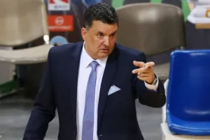 «Η ΑΕΚ είναι πολύ δυνατή από μέσα, είναι η αρχή του δρόμου»