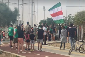 (ΒΙΝΤΕΟ/ΦΩΤΟΣ) Έκαναν... κερκίδα έξω από την ΑΡΕΝΑ