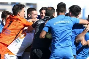 Ιωνικός: Οι πανηγυρισμοί στη Νίκαια για την άνοδο στη μεγάλη κατηγορία (βίντεο)