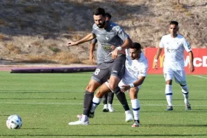 "Διπλό" στο "Στέλιος Κυριακίδης" και... έφυγαν για διακοπές! (φώτος)