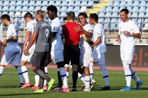 "Διπλό" στο "Στέλιος Κυριακίδης" και... έφυγαν για διακοπές! (φώτος)
