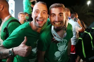 Στο "Ηλίας Πούλλος" και ΑΠΟΘΕΩΣΗ για τους Πρωταθλητές! (ΦΩΤΟΣ/ΒΙΝΤΕΟ)