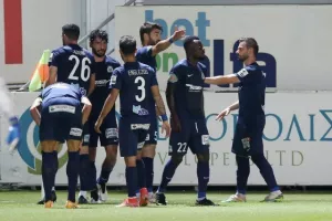 Η Δόξα έριξε 4 γκολ στη Νέα Σαλαμίνα και την έστειλε στη Β΄ Κατηγορία! (φώτος)