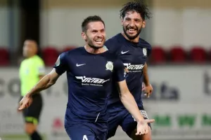 Η Δόξα έριξε 4 γκολ στη Νέα Σαλαμίνα και την έστειλε στη Β΄ Κατηγορία! (φώτος)