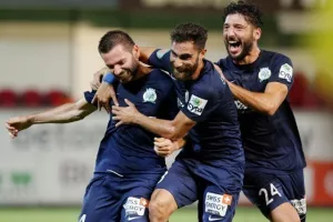 Η Δόξα έριξε 4 γκολ στη Νέα Σαλαμίνα και την έστειλε στη Β΄ Κατηγορία! (φώτος)