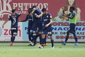 Η Δόξα έριξε 4 γκολ στη Νέα Σαλαμίνα και την έστειλε στη Β΄ Κατηγορία! (φώτος)