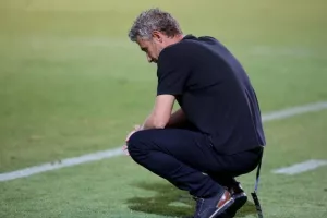 Ανατροπή, καρέ και ΕΛΠΙΔΑ για Ερμή/ Βυσσινί... "ναυάγιο"! (Φώτος)