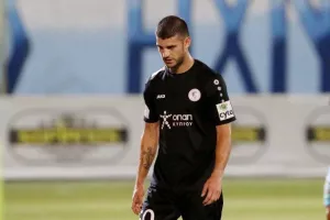 Ο Μάριος Ηλία με δυο γκολ σε πέντε λεπτά... έσωσε τον Εθνικό και έριξε τον Ερμή!