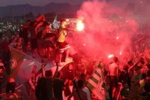 Στο "Ηλίας Πούλλος" και ΑΠΟΘΕΩΣΗ για τους Πρωταθλητές! (ΦΩΤΟΣ/ΒΙΝΤΕΟ)
