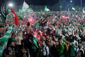 Στο "Ηλίας Πούλλος" και ΑΠΟΘΕΩΣΗ για τους Πρωταθλητές! (ΦΩΤΟΣ/ΒΙΝΤΕΟ)