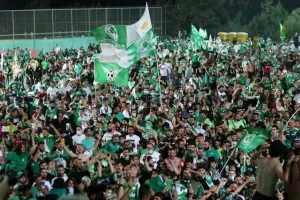 Στο "Ηλίας Πούλλος" και ΑΠΟΘΕΩΣΗ για τους Πρωταθλητές! (ΦΩΤΟΣ/ΒΙΝΤΕΟ)