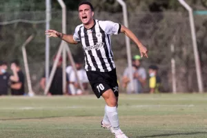 ΠΡΩΤΑΘΛΗΤΡΙΑ με γκολ στο 93' και ιστορική άνοδος!! (φώτος)