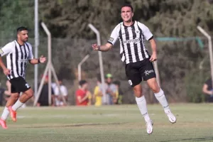 ΠΡΩΤΑΘΛΗΤΡΙΑ με γκολ στο 93' και ιστορική άνοδος!! (φώτος)