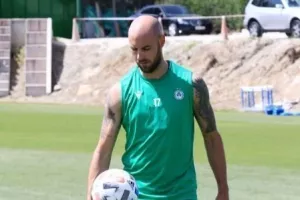 Ποστάρισμα ο Λέζιακς, "πανικό" οι Ομονοιάτες (φώτο)