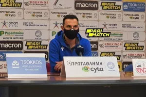 Πουρσαϊτίδης: "Επιτέλους να τελειώσει αυτή η χρονιά, να χτίσουμε το νέο ΑΠΟΕΛ"